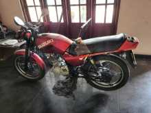 Suzuki GS125 1998 Motorbike