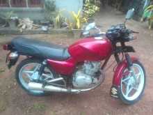 Suzuki GS125 2000 Motorbike