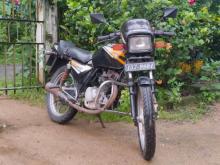 Suzuki GS125 1998 Motorbike