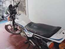 https://riyasewana.com/uploads/suzuki-gs-125-311132144432.jpg