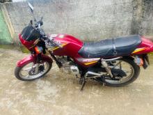Suzuki GS125 2005 Motorbike