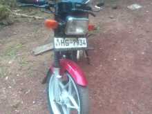 Suzuki GS125 2000 Motorbike