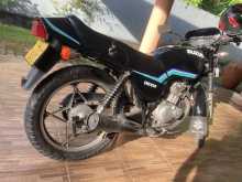 Suzuki GS125 2000 Motorbike