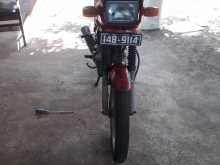 Suzuki GS125 2000 Motorbike