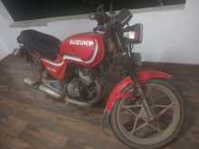 Suzuki GS125 2000 Motorbike