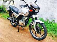 Suzuki GS125 2002 Motorbike