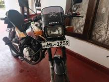 Suzuki GS125 2000 Motorbike