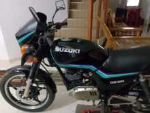 Suzuki GS125 1999 Motorbike