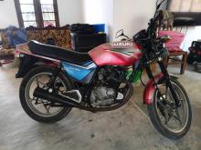 Suzuki Gs125 2000 Motorbike