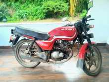 Suzuki GS125 2002 Motorbike