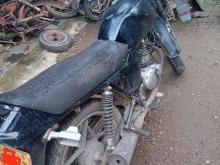 Suzuki GS125 2000 Motorbike