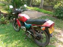 Suzuki GS125 1999 Motorbike