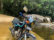 Suzuki Gs125 1999 Motorbike