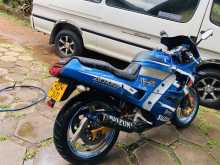Suzuki GSX 250 2002 Motorbike