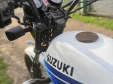 https://riyasewana.com/uploads/suzuki-gsx400e-1919523213434.jpg