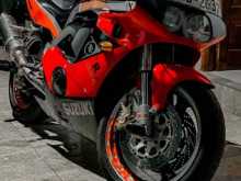 Suzuki GSXR 400 2004 Motorbike