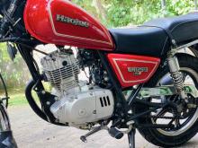 https://riyasewana.com/uploads/suzuki-haojue-gn125-3-88552324112.jpg