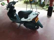 Suzuki Left2 2022 Motorbike