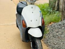Suzuki Lets 2015 Motorbike