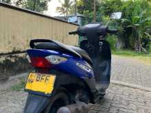 https://riyasewana.com/uploads/suzuki-lets-241528434103.jpg