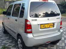 https://riyasewana.com/uploads/suzuki-maruti-wagon-41739554152.jpg