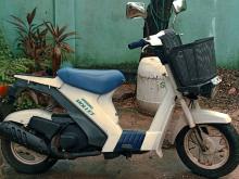 Suzuki Mollet 2000 Motorbike