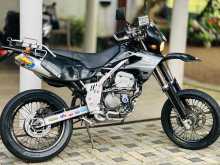 https://riyasewana.com/uploads/suzuki-sb-tracker-130302322573.jpg