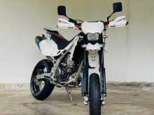 https://riyasewana.com/uploads/suzuki-sb-tracker-187383922603.jpg