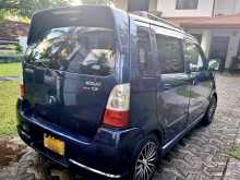 https://riyasewana.com/uploads/suzuki-solio-41204245002.jpg