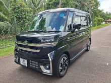 Suzuki Spacia 2023 Car