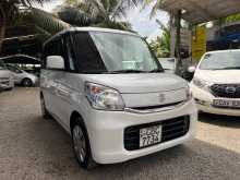 Suzuki SPACIA 2017 Car