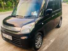 Suzuki Spacia 2016 Car