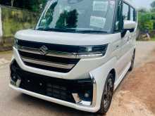 Suzuki Spacia 2023 Car