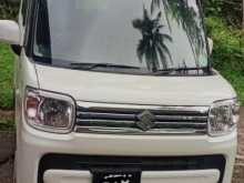 Suzuki Spacia 2023 Car