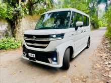 Suzuki Spacia 2023 Car