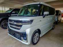 Suzuki Spacia 2023 Car