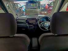 https://riyasewana.com/uploads/suzuki-spacia-26171831323.jpg
