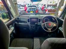 https://riyasewana.com/uploads/suzuki-spacia-3014422833.jpg