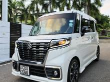 Suzuki SPACIA 2018 Car