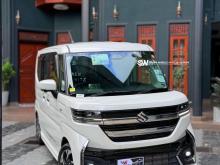 Suzuki Spacia 2023 Car