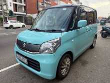 Suzuki SPACIA Black Top 2017 Car