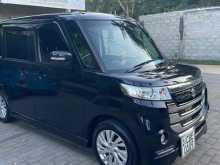 Suzuki SPACIA CUSTOM Z 2017 Car