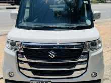 Suzuki Spacia Custom Z 2017 Car