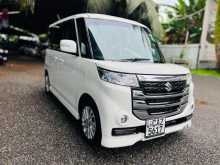 Suzuki SPACIA CUSTOM Z 2017 Car