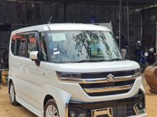 Suzuki Spacia Custom GS 2024 Car
