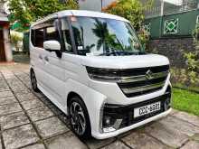 Suzuki Spacia Custom XS 2024 Car