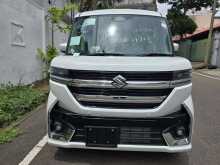 Suzuki SPACIA CUSTOM XS 2023 Car