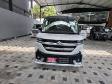 Suzuki Spacia Custom Hybrid XS 2025 Car