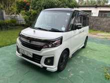 Suzuki Spacia Custom 2015 Car
