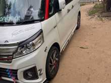 Suzuki Spacia Custom Z 2015 Car